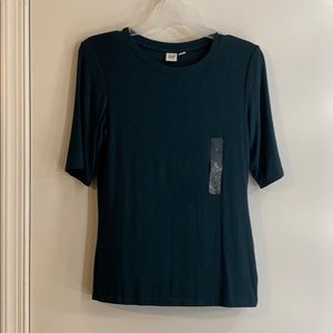 GAP 1/2 Sleeve